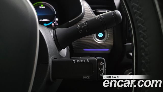 Renault Korea Arkana 1.6 E-TECH Iconic 2025 — фото 23