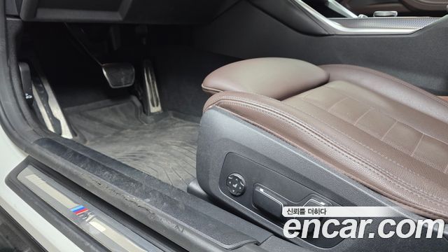 BMW i4 eDrive40 M Sports Pro 2024 — фото 30