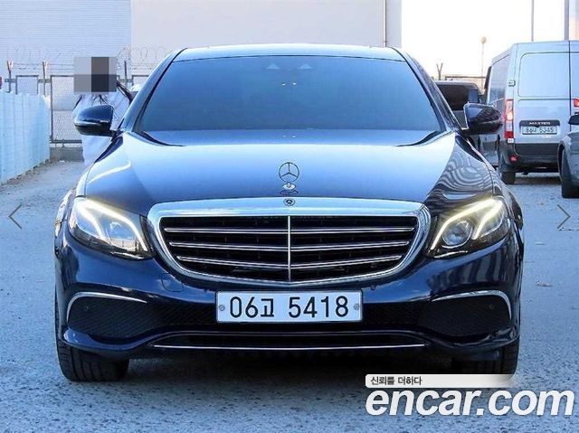 Mercedes-Benz E-Class (W213) E220d 4MATIC Exclusive 2018 — фото 2