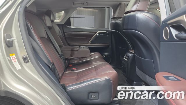 Lexus RX450h (IV) Executive 2019 — фото 11