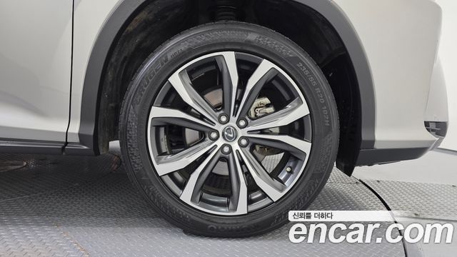 Lexus RX450h (IV) Executive 2019 — фото 21