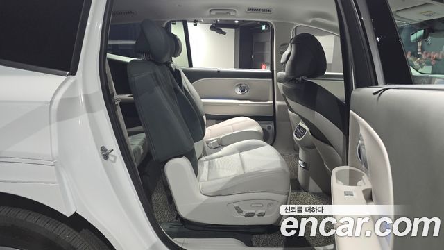 Hyundai Ioniq 9 Performance Type AWD 6-Seater Calligraphy 2025 — фото 11