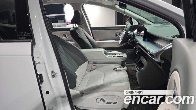 Hyundai Ioniq 9 Performance Type AWD 6-Seater Calligraphy 2025 — фото 12