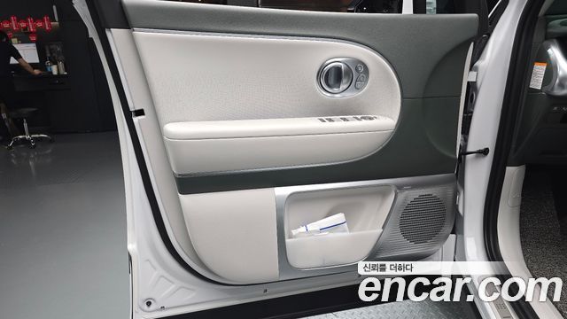 Hyundai Ioniq 9 Performance Type AWD 6-Seater Calligraphy 2025 — фото 24