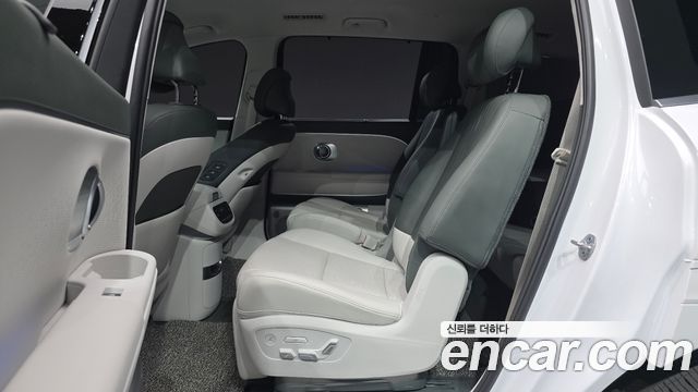 Hyundai Ioniq 9 Performance Type AWD 6-Seater Calligraphy 2025 — фото 26
