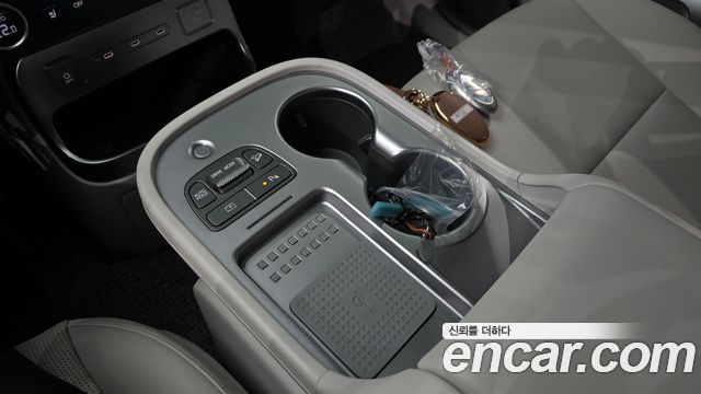 Hyundai Ioniq 9 Performance Type AWD 6-Seater Calligraphy 2025 — фото 27