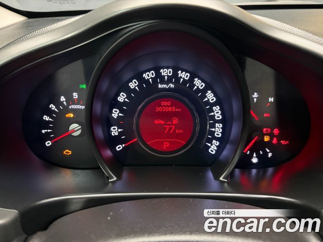 Kia Sportage R Diesel 4WD TLX High-Deluxe 2013 — фото 15