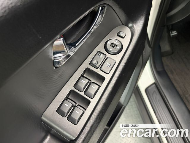Kia Sportage R Diesel 4WD TLX High-Deluxe 2013 — фото 18