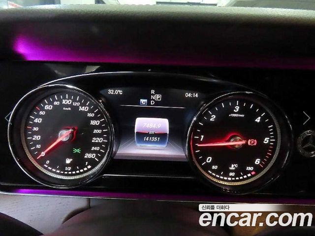 Mercedes-Benz E-Class (W213) E220d 4MATIC Exclusive 2017 — фото 9