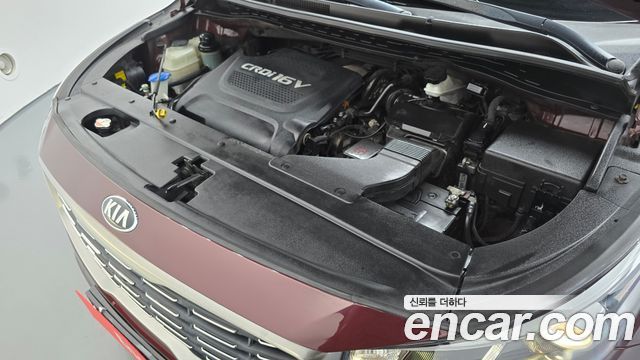 Kia Carnival 9-seater Noblesse 2015 — фото 6