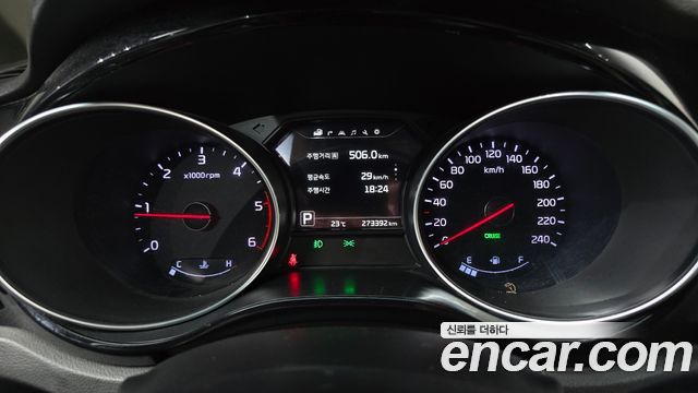 Kia Carnival 9-seater Noblesse 2015 — фото 8