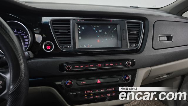 Kia Carnival 9-seater Noblesse 2015 — фото 13