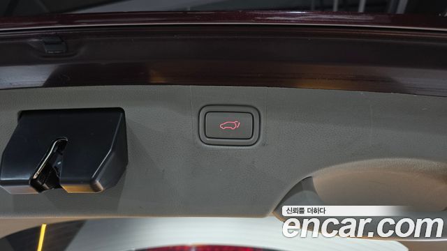 Kia Carnival 9-seater Noblesse 2015 — фото 20