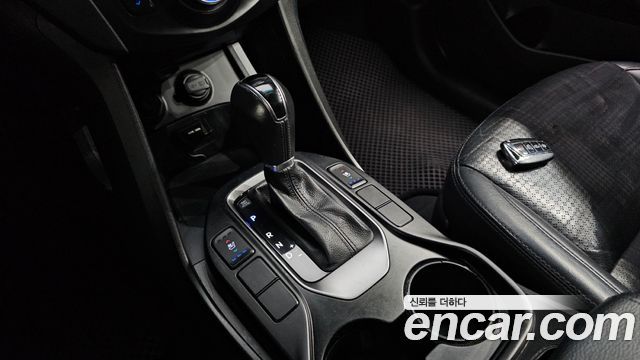 Hyundai Santa Fe (DM) Diesel(e-VGT) 2.0 2WD Premium 2013 — фото 9