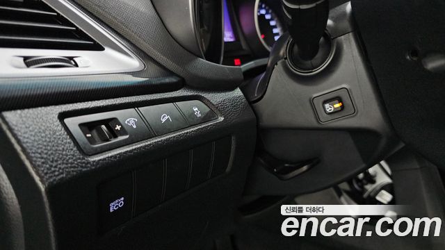 Hyundai Santa Fe (DM) Diesel(e-VGT) 2.0 2WD Premium 2013 — фото 17
