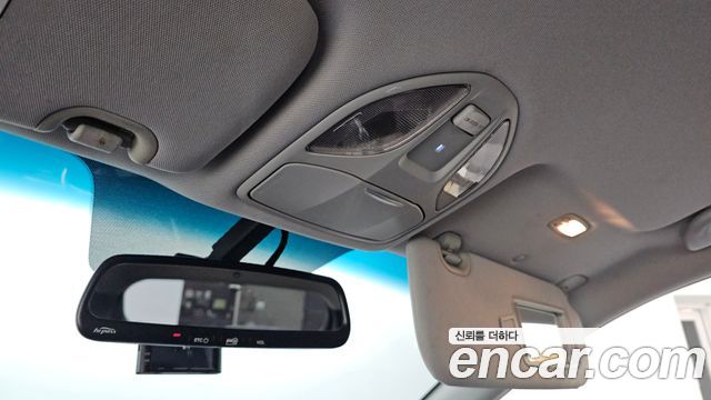 Hyundai Santa Fe (DM) Diesel(e-VGT) 2.0 2WD Premium 2013 — фото 19