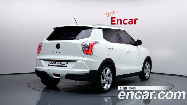 KG Mobility (SsangYong) Tivoli LX 2WD DLX 2015 — фото 2