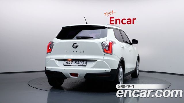KG Mobility (SsangYong) Tivoli LX 2WD DLX 2015 — фото 4