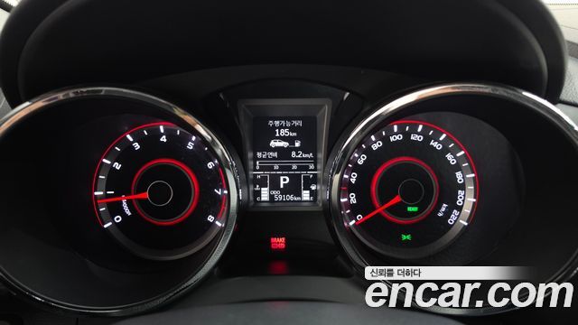 KG Mobility (SsangYong) Tivoli LX 2WD DLX 2015 — фото 8
