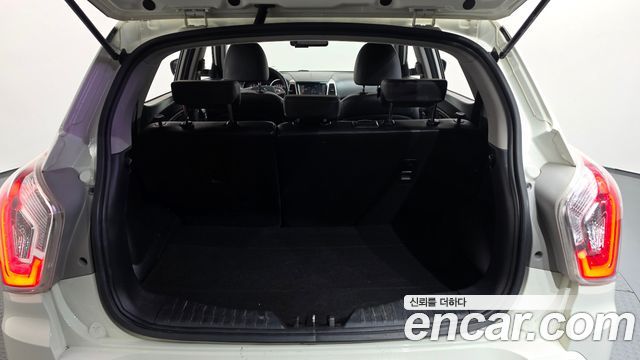 KG Mobility (SsangYong) Tivoli LX 2WD DLX 2015 — фото 16
