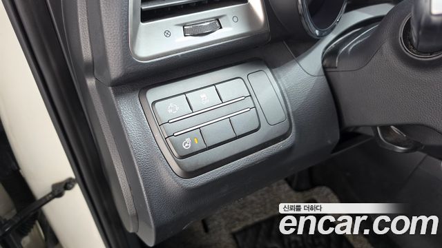 KG Mobility (SsangYong) Tivoli LX 2WD DLX 2015 — фото 19