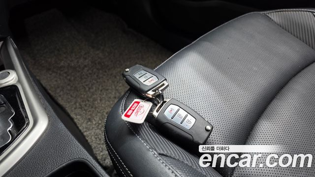 KG Mobility (SsangYong) Tivoli LX 2WD DLX 2015 — фото 28