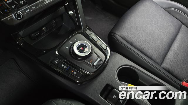 Kia Seltos Gasoline 1.6 Turbo 2WD Signature 2023 — фото 9
