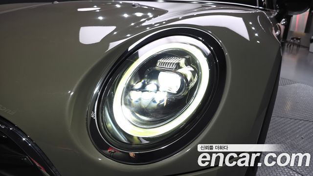MINI Cooper Clubman High 2nd 2020 — фото 28
