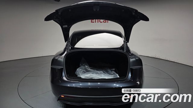 Tesla Model 3 RWD 2025 — фото 20