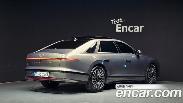 Hyundai Grandeur Hybrid (GN7) Calligraphy 2023 — фото 2
