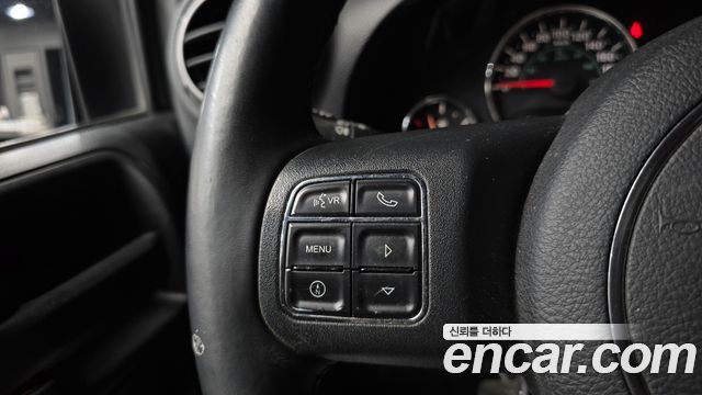 Jeep Wrangler (JK) 3.6 Sport 2Door 2014 — фото 13