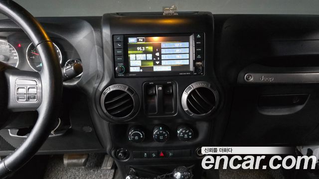 Jeep Wrangler (JK) 3.6 Sport 2Door 2014 — фото 15