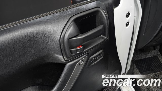 Jeep Wrangler (JK) 3.6 Sport 2Door 2014 — фото 16