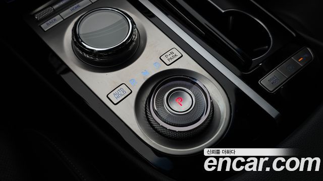 Genesis G80 (RG3) Gasoline 2.5 Turbo AWD 2024 — фото 9