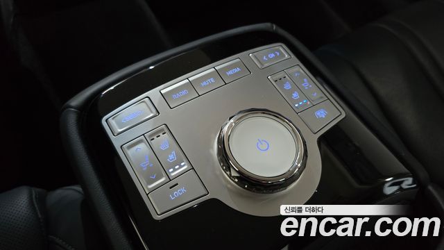 Genesis G80 (RG3) Gasoline 2.5 Turbo AWD 2024 — фото 36