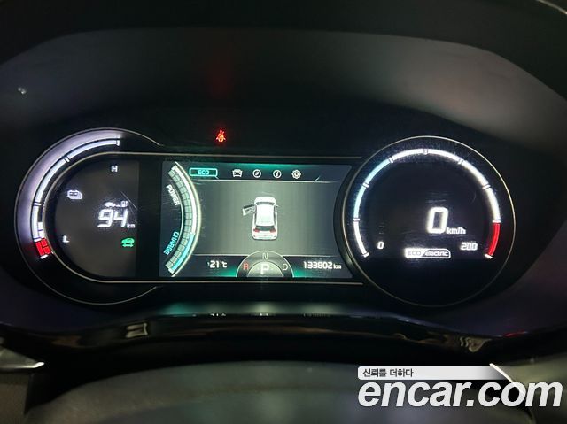Kia Niro Plus Air 2023 — фото 8