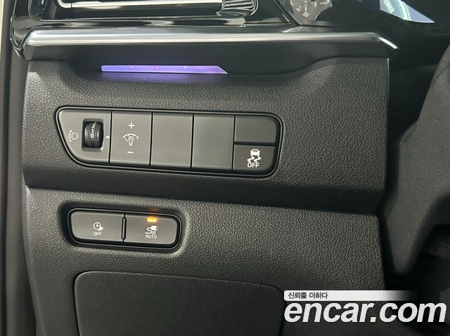 Kia Niro Plus Air 2023 — фото 16