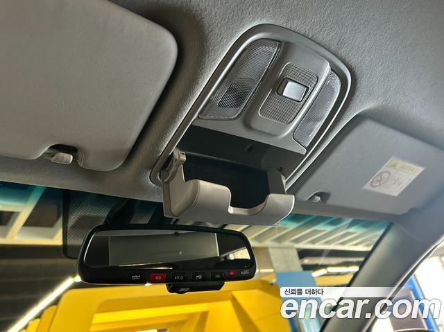 Kia Niro Plus Air 2023 — фото 18