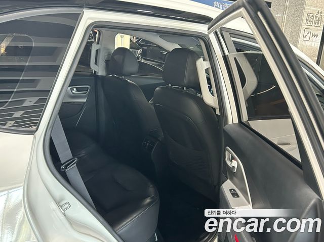 Kia Niro Plus Air 2023 — фото 22