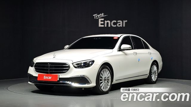 Mercedes-Benz E-Class (W213) E220d 4MATIC Exclusive 2022 — фото 1