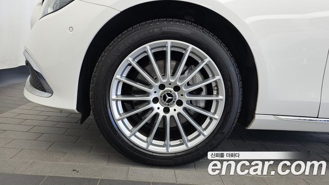 Mercedes-Benz E-Class (W213) E220d 4MATIC Exclusive 2022 — фото 5