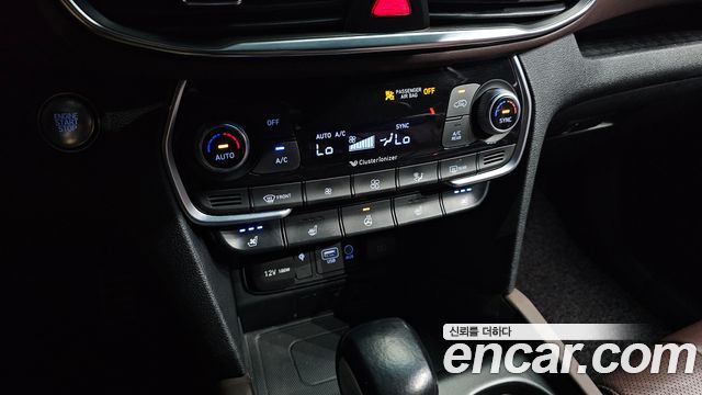 Hyundai Santa Fe (TM) Gasoline 2.0T 4WD Inspiration 2019 — фото 33