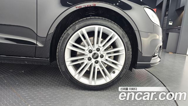 Audi A3 40 TFSI 8V 2018 — фото 5