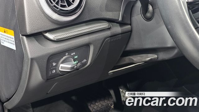 Audi A3 40 TFSI 8V 2018 — фото 16