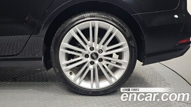 Audi A3 40 TFSI 8V 2018 — фото 21