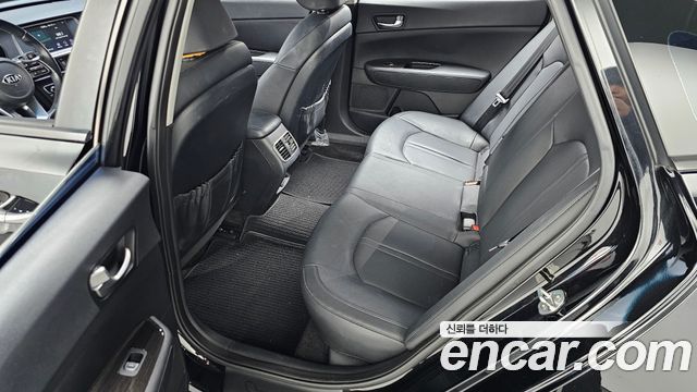 Kia K5 (II) 2.0 Prestige 2019 — фото 11