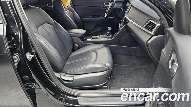 Kia K5 (II) 2.0 Prestige 2019 — фото 12