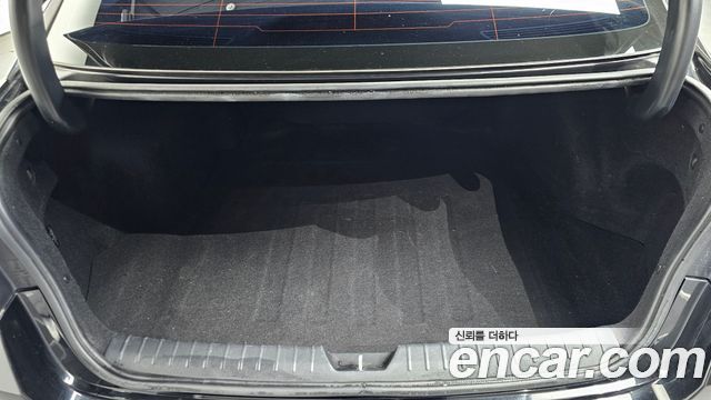 Kia K5 (II) 2.0 Prestige 2019 — фото 16