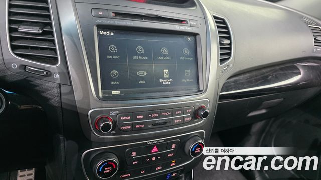 Kia Sorento R Diesel 2.2 4WD Prestige 2014 — фото 15