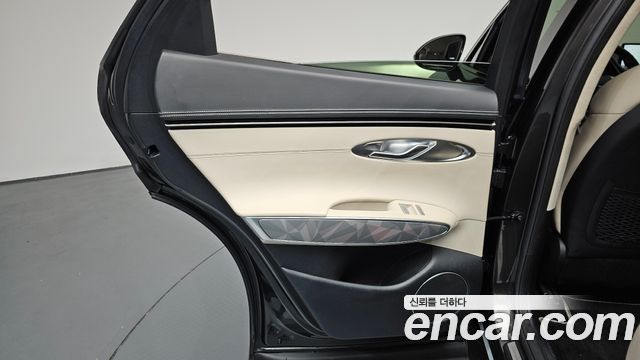 Genesis GV70 2.5T Gasoline AWD 2024 — фото 25